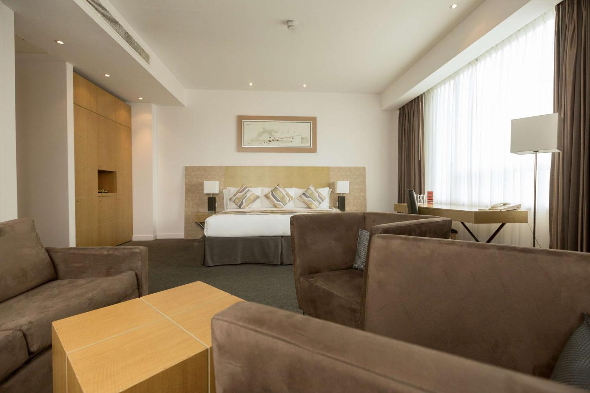 Park Plaza Cardiff Hotel Exterior photo