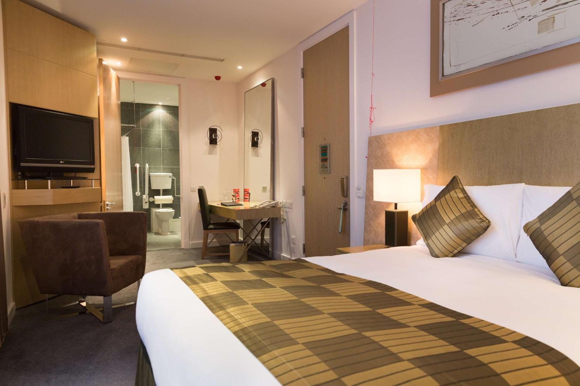 Park Plaza Cardiff Hotel Exterior photo