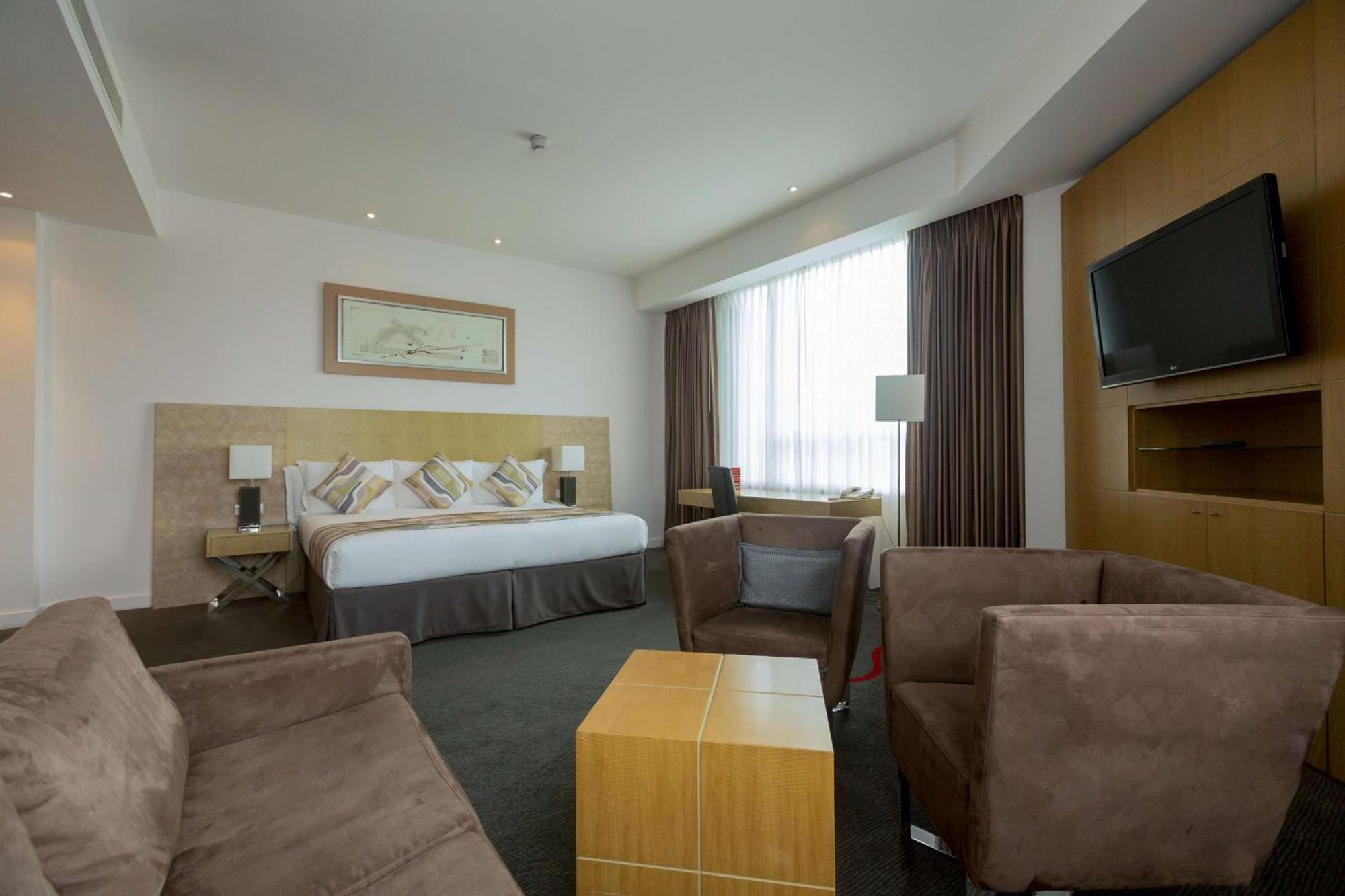Park Plaza Cardiff Hotel Exterior photo