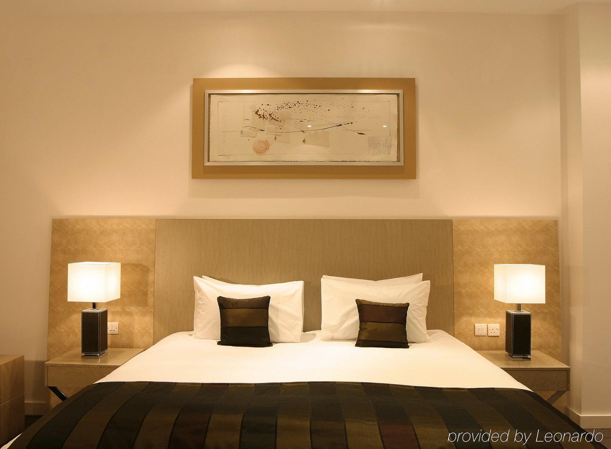 Park Plaza Cardiff Hotel Room photo